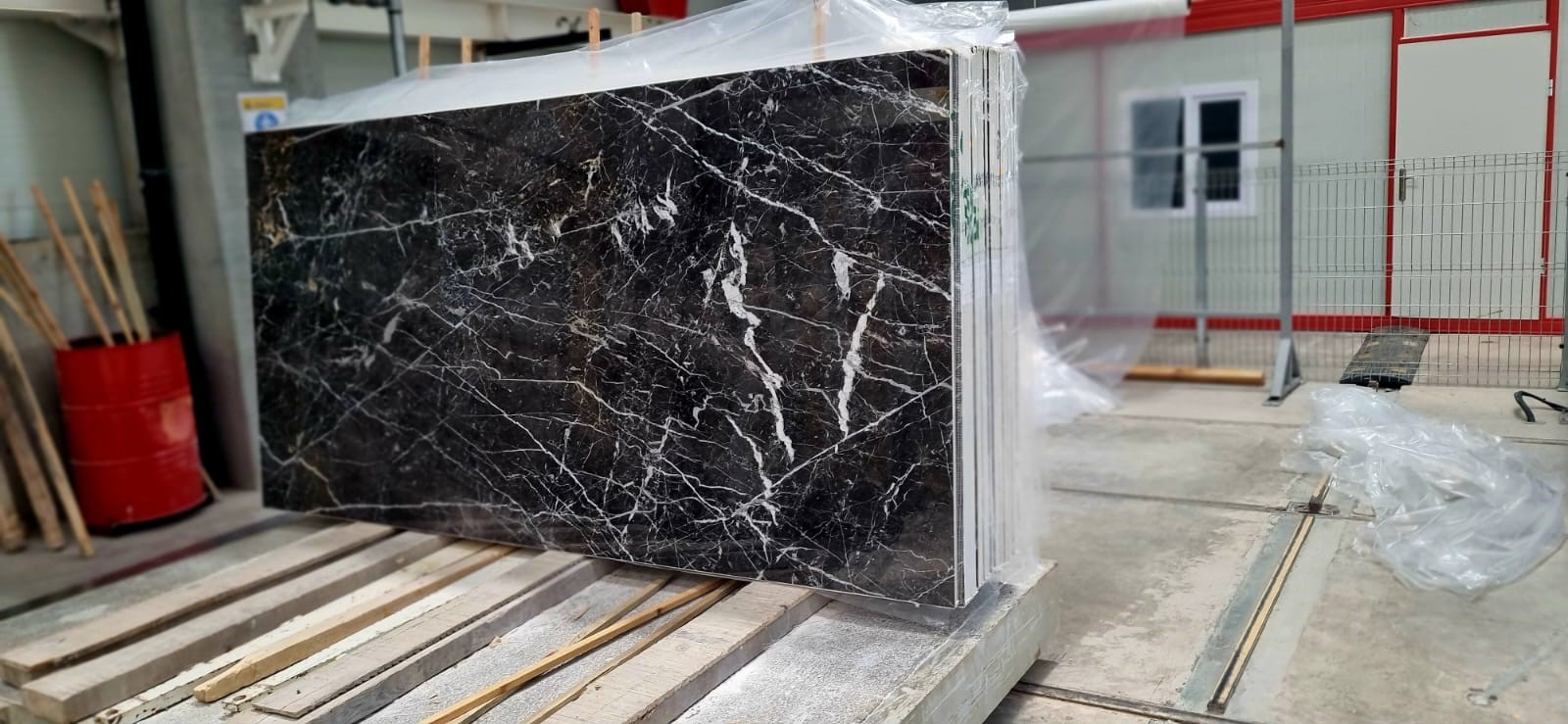 Butik Taşlar Picco Black